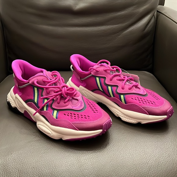 Adidas Ozweego - Picture 3 of 6